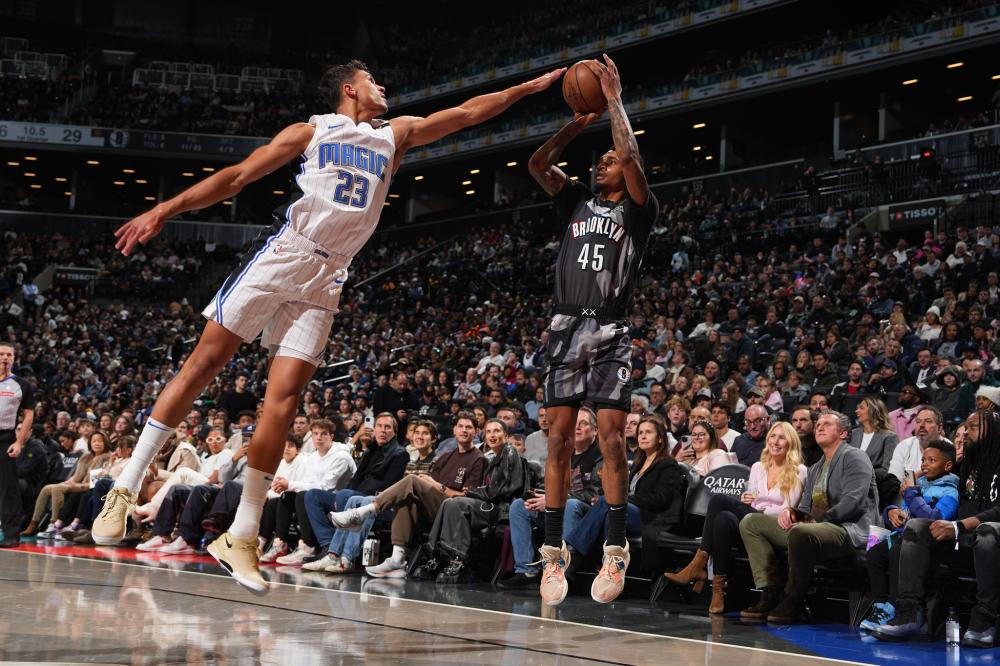 更是进攻发 更是进攻发